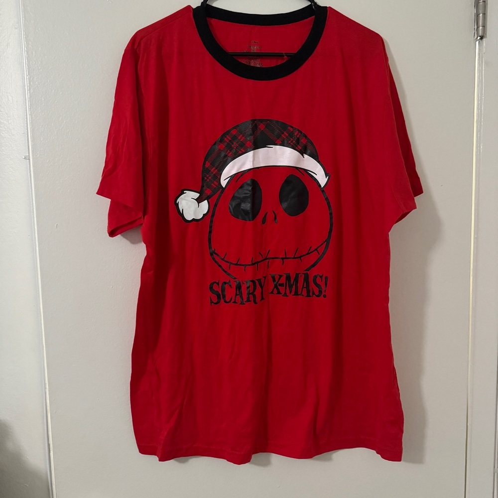 *SOLD* Jack Skellington Scary Xmas T-Shirt